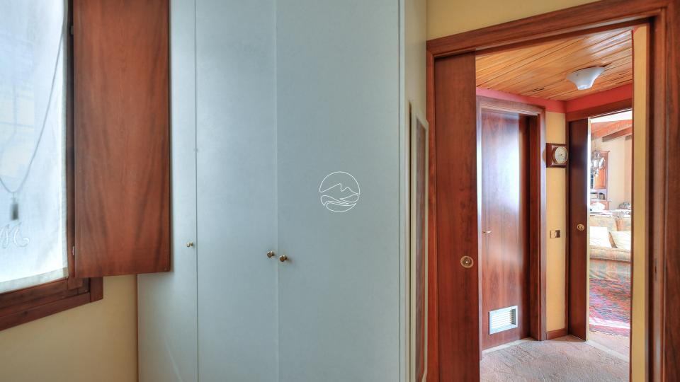 Dreizimmerwohnung in historischem Wohnhaus in Maderno zu verkaufen
