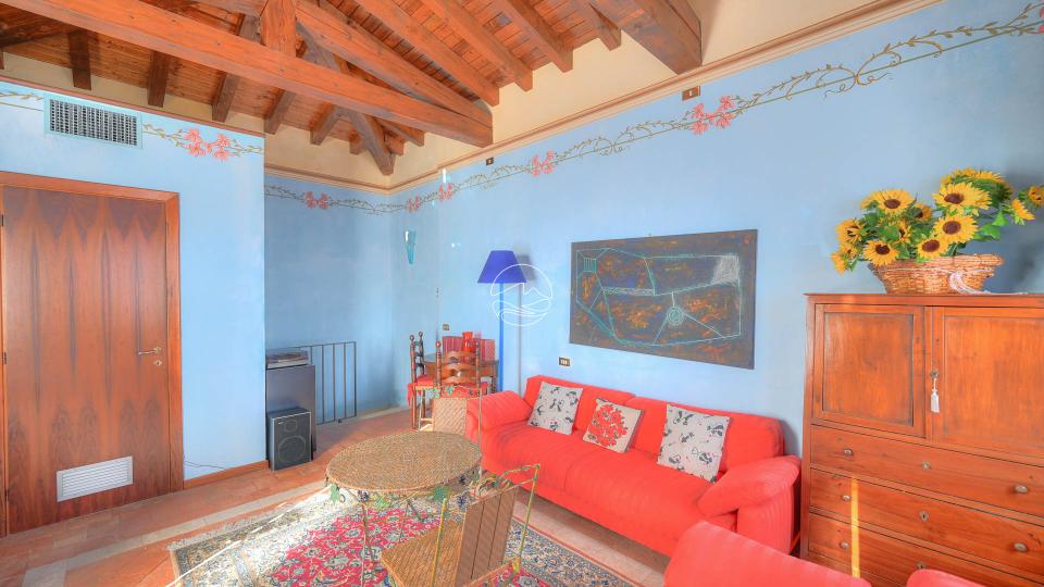 Dreizimmerwohnung in historischem Wohnhaus in Maderno zu verkaufen