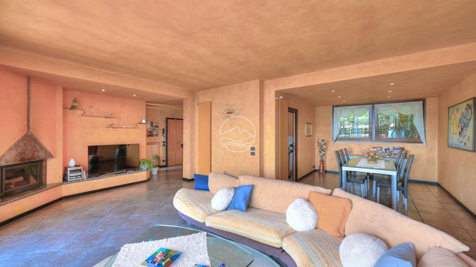 Villa zum Verkauf in Gardone Riviera