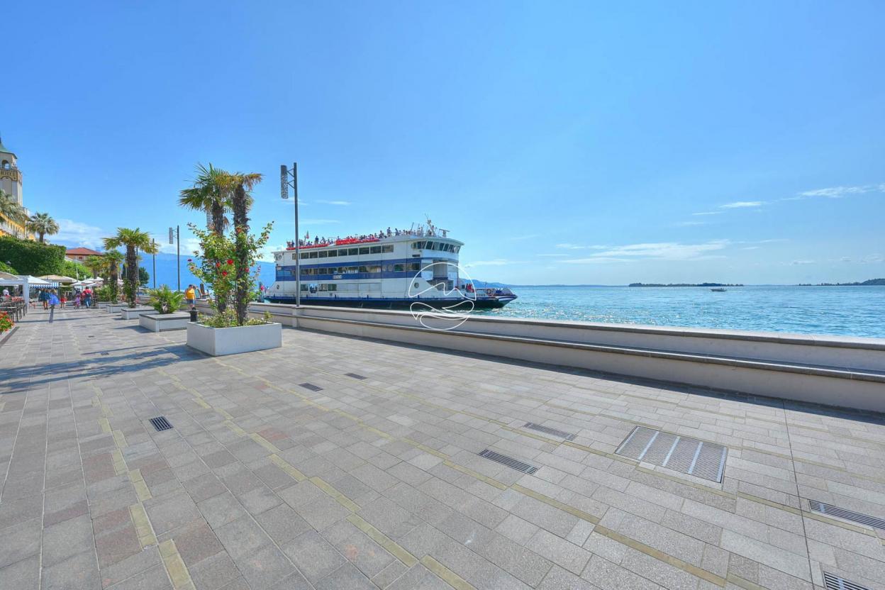 Two-room apartment in Gardone Riviera