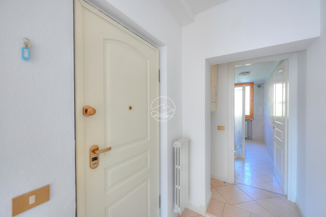 Two-room apartment in Gardone Riviera