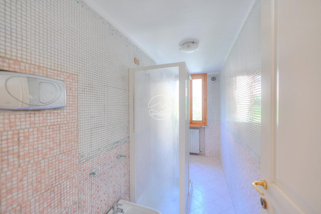Two-room apartment in Gardone Riviera