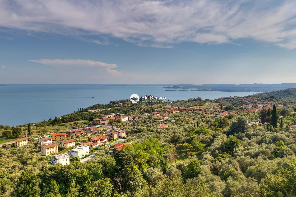 Unmissable property for sale in Toscolano