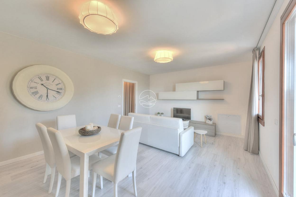 Three-room apartament in residence with pool