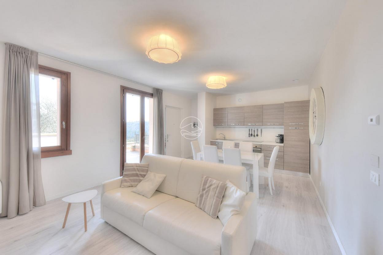 Three-room apartament in residence with pool