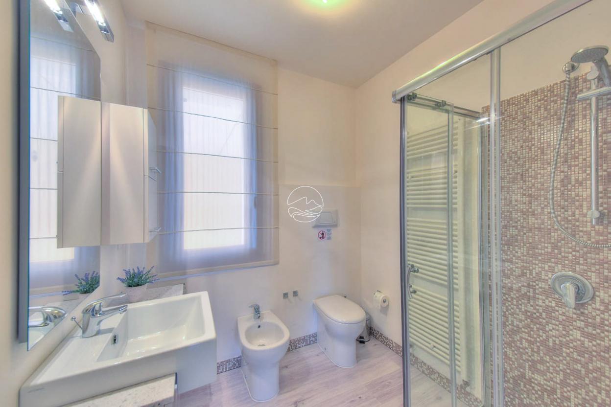 Three-room apartament in residence with pool