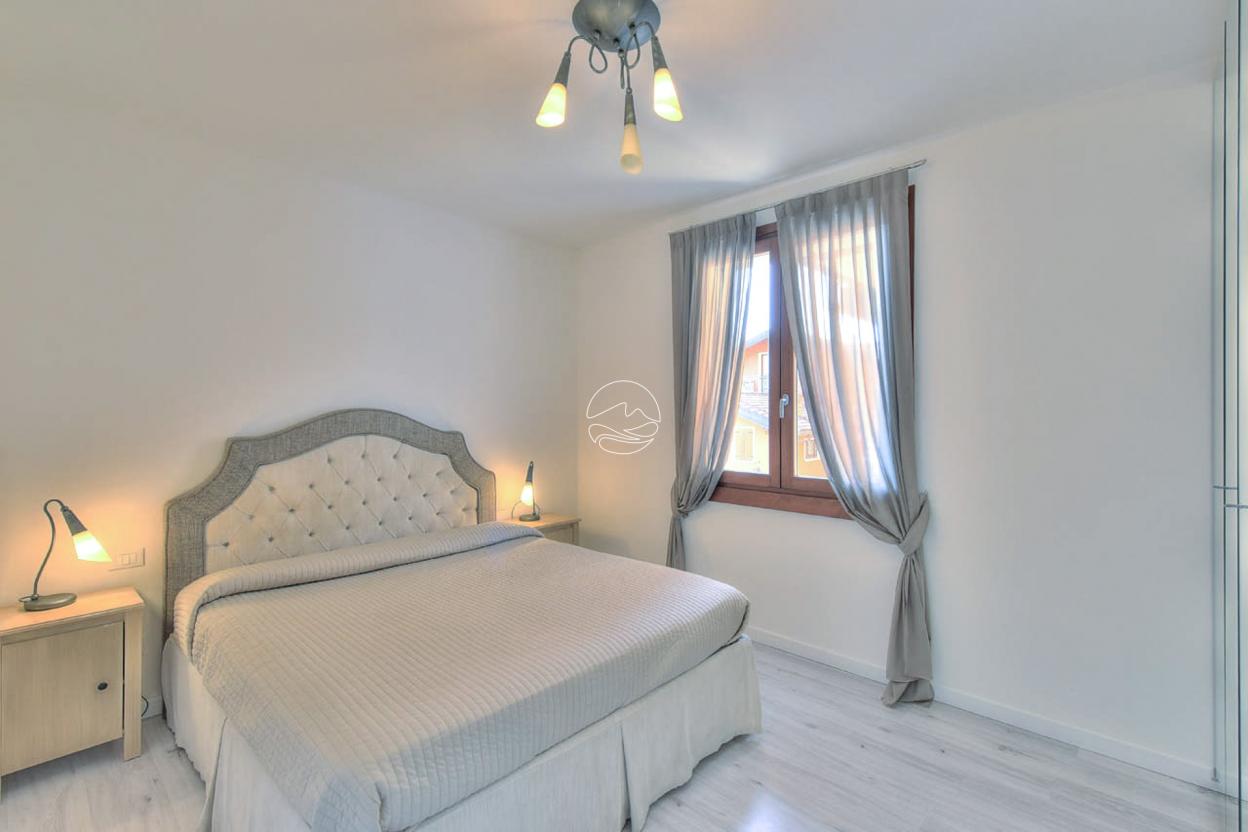 Three-room apartament in residence with pool