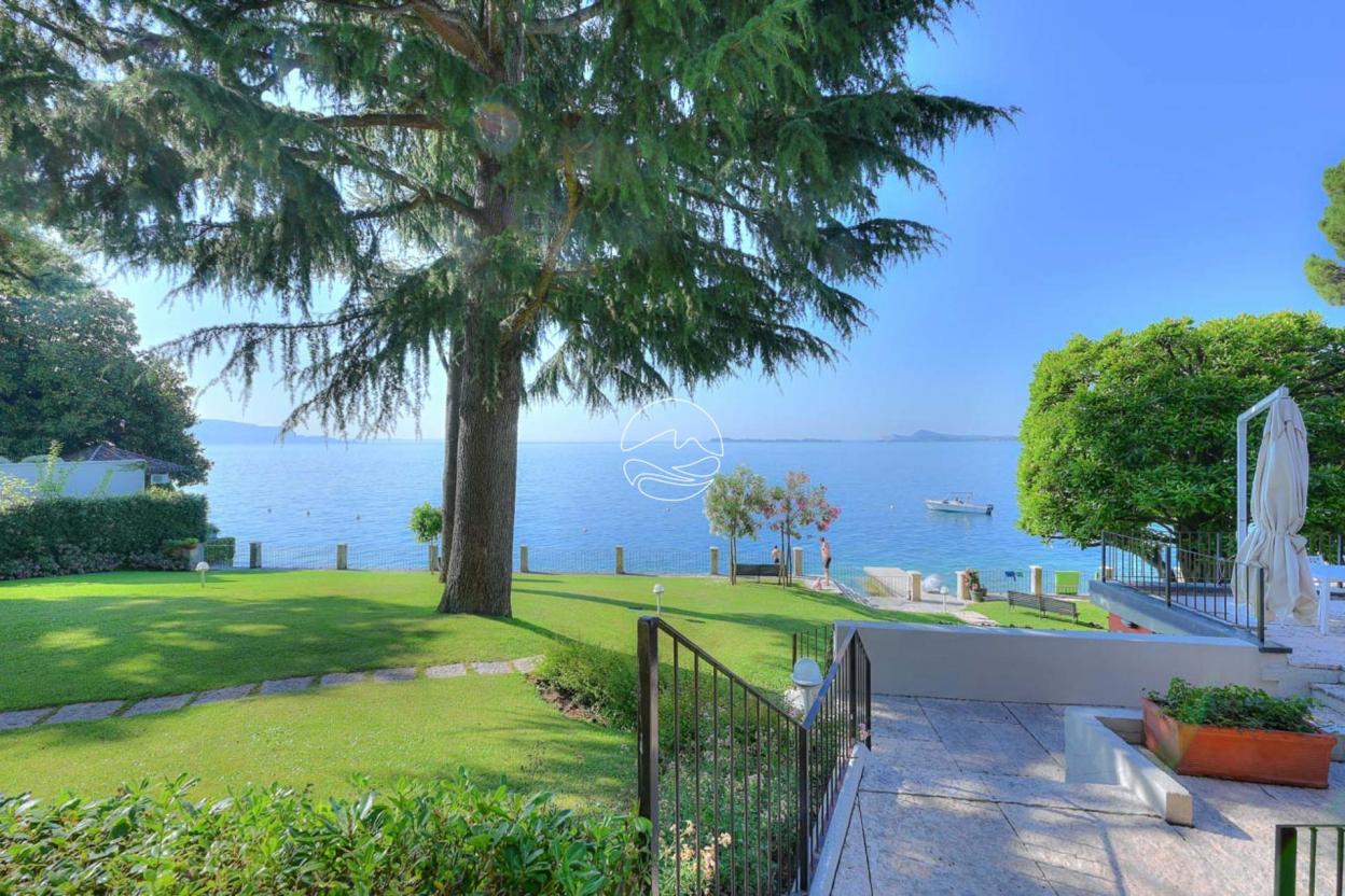 Bilocale a Gardone Riviera con accesso diretto al lago