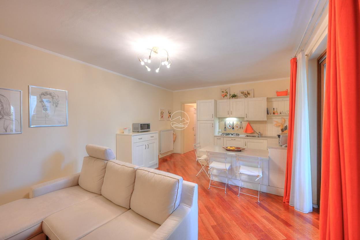 Apartment few meter from Lake Garda