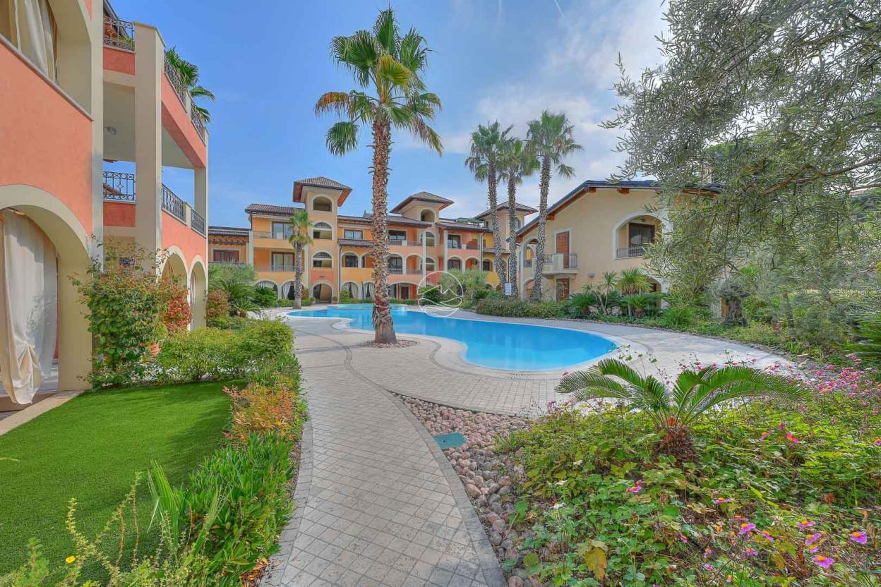 Apartment few meter from Lake Garda