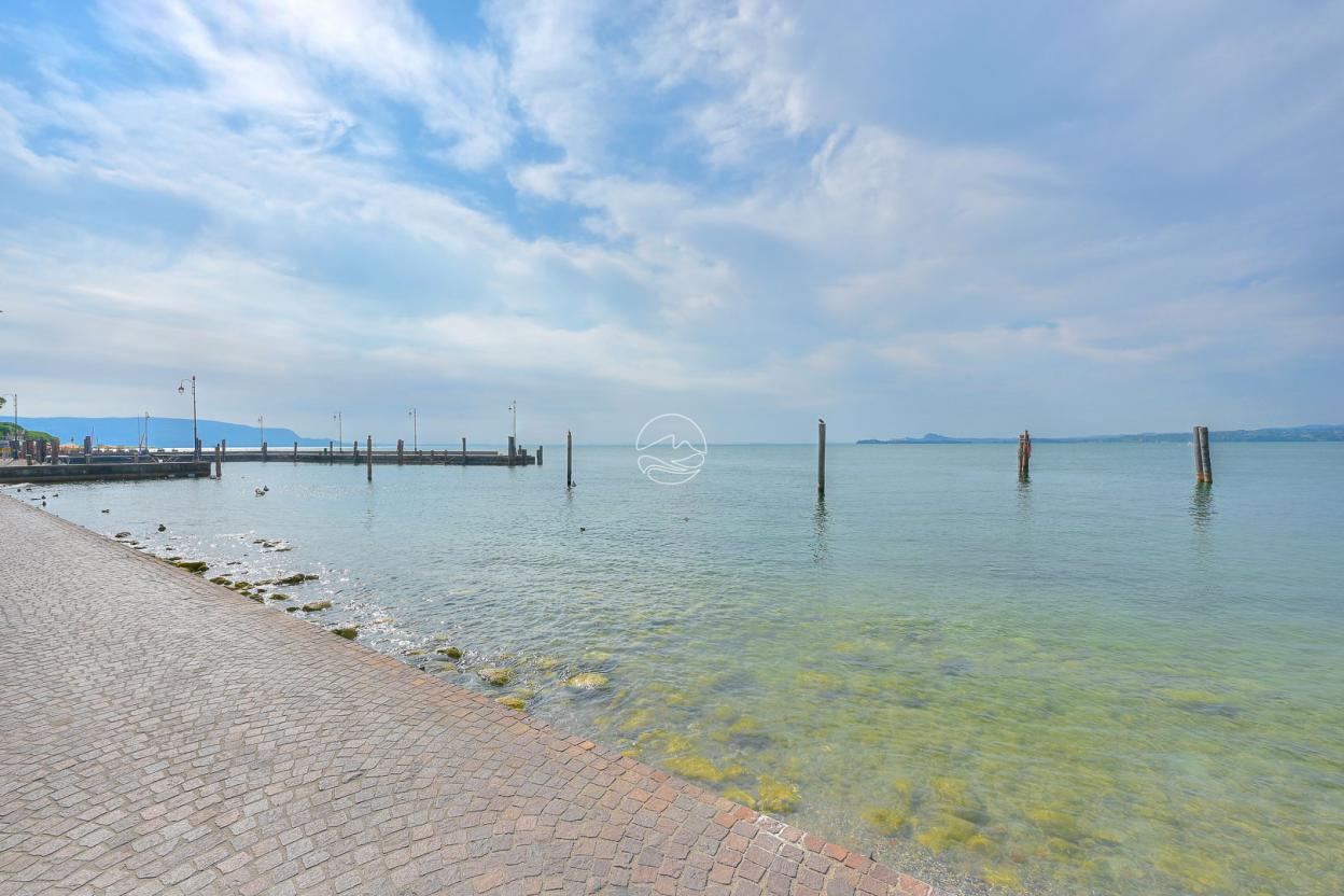 Apartment few meter from Lake Garda