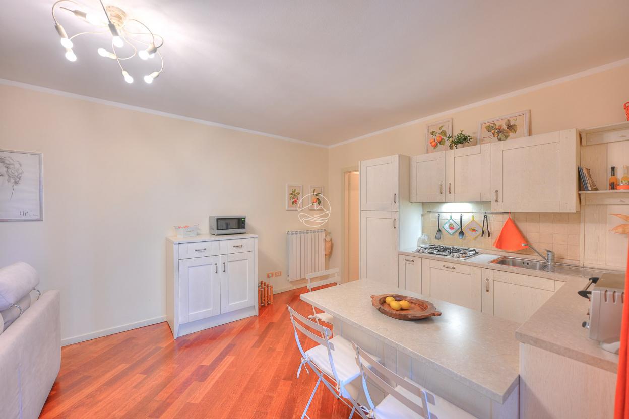 Apartment few meter from Lake Garda
