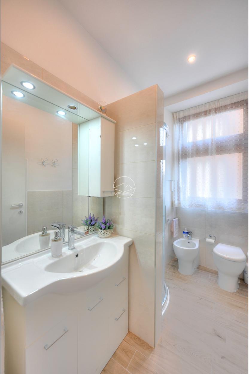 Apartment in the center of Toscolano Maderno