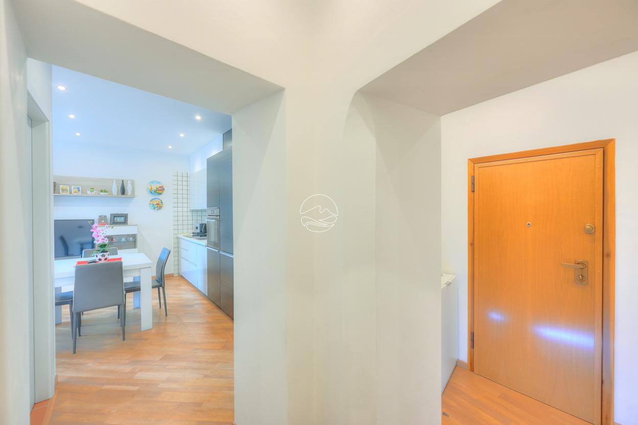 Apartment in the center of Toscolano Maderno