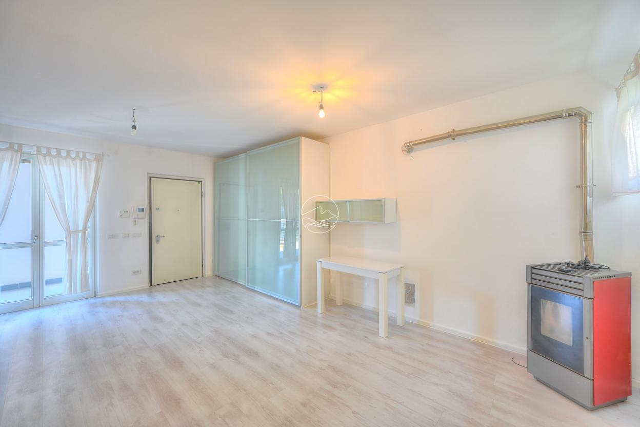 New apartment in the central area of Maderno