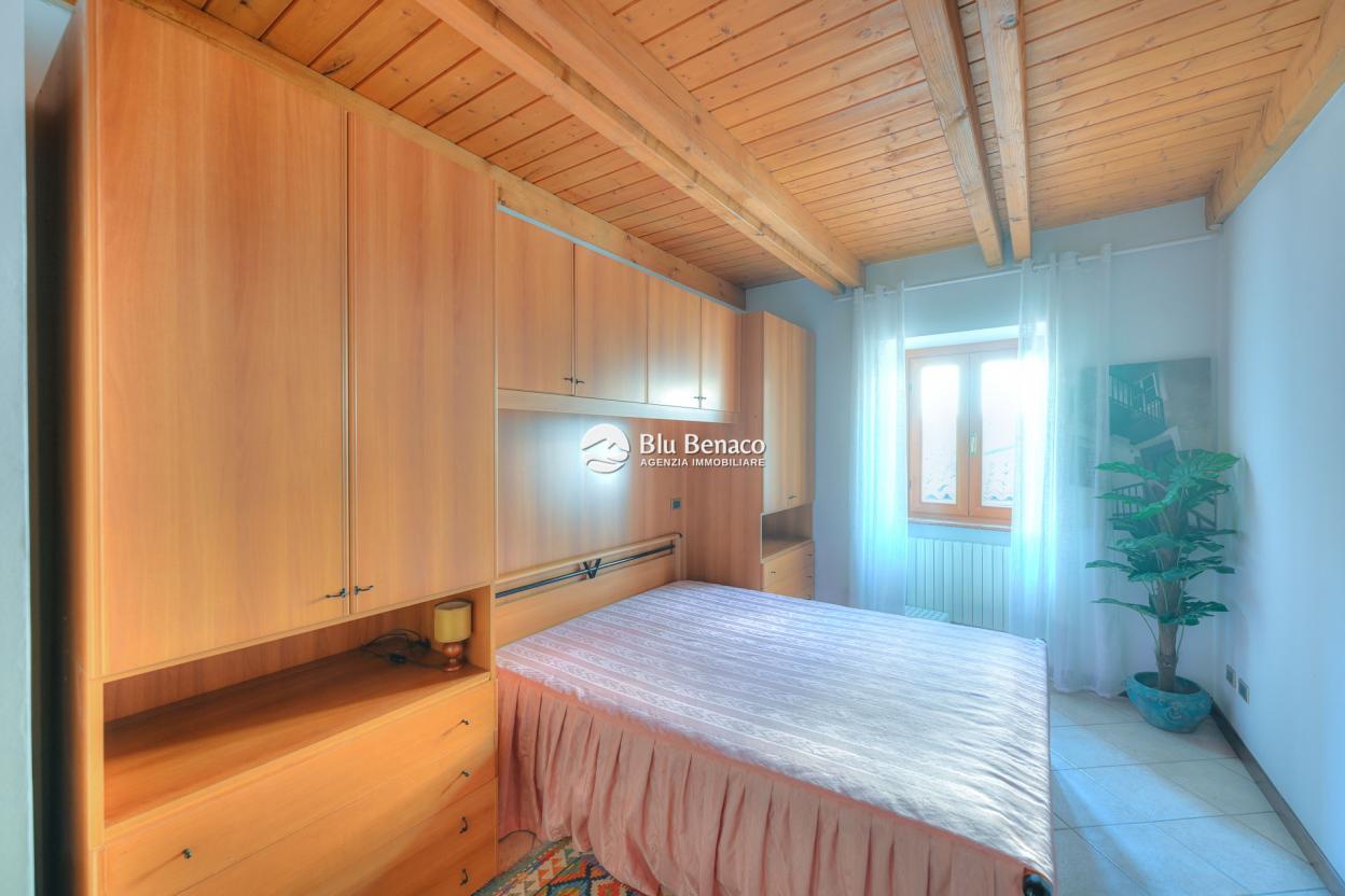 Lovely two-room apartment for sale in Maderno