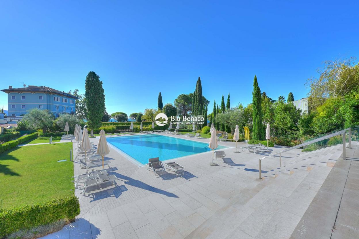 Three-room apartment for sale in Maderno