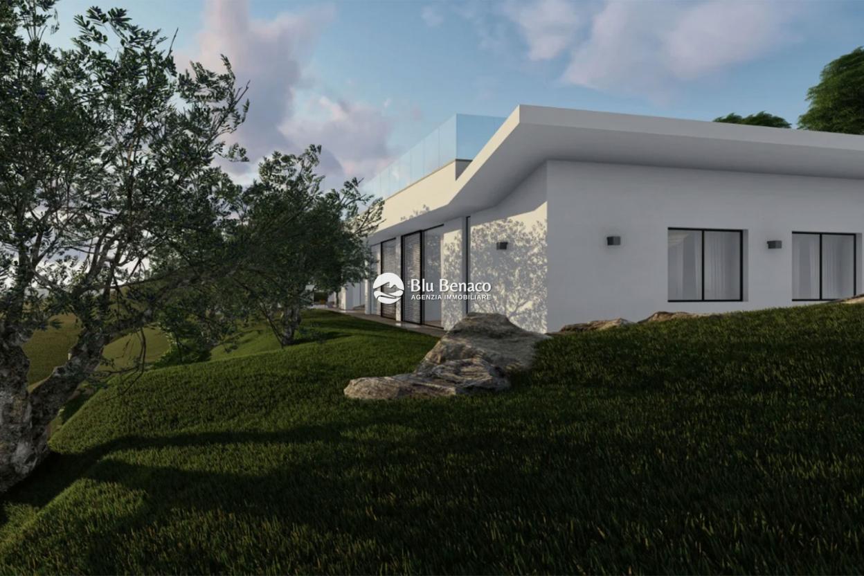 Villa under construction in Montemaderno