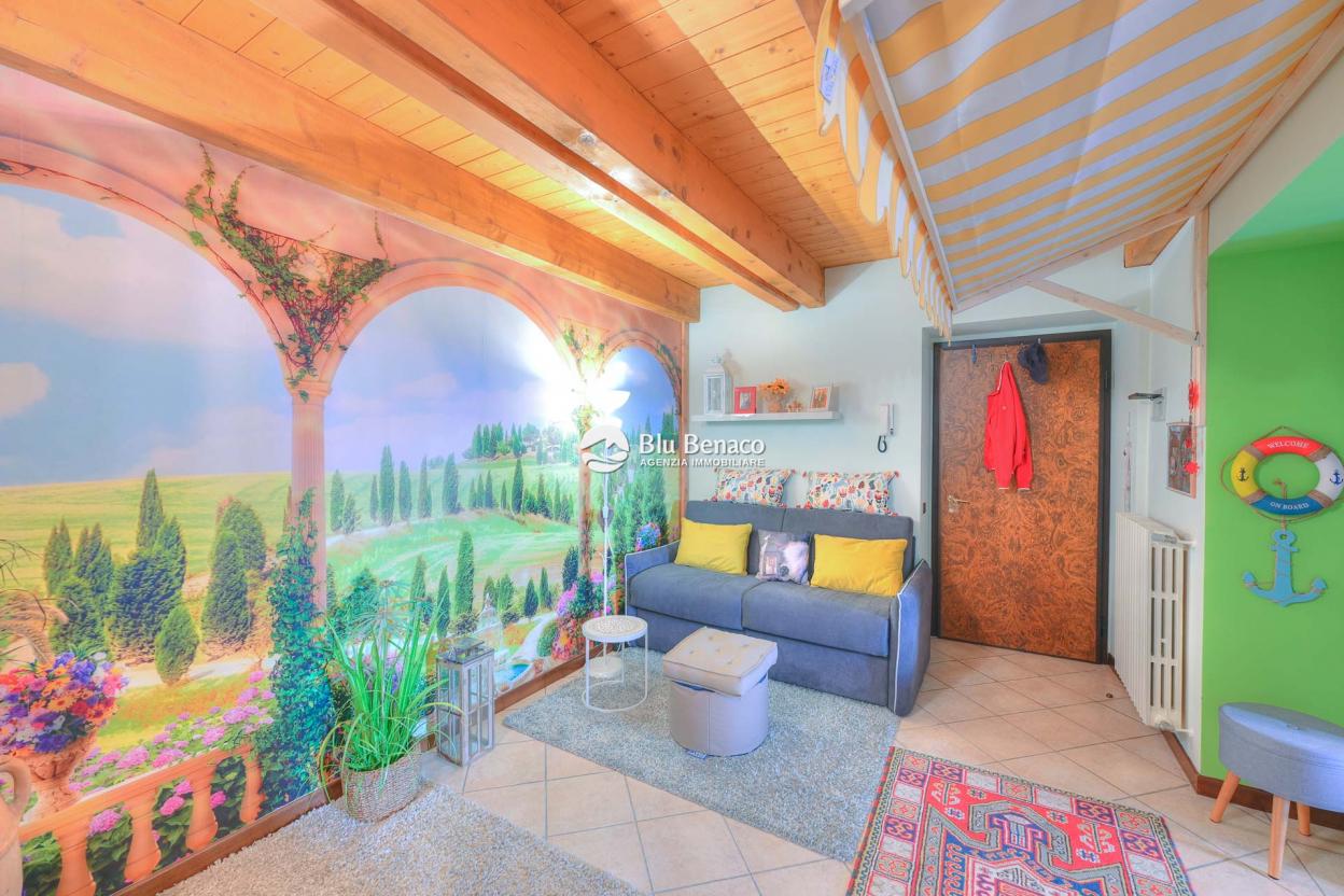 Lovely two-room apartment for sale in Maderno