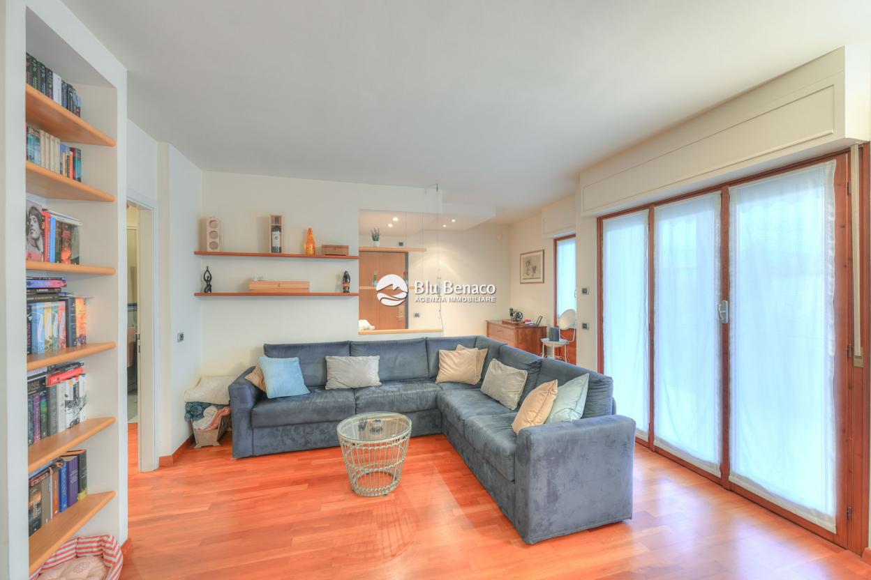 Lovely four-room apartment for sale in Toscolano 