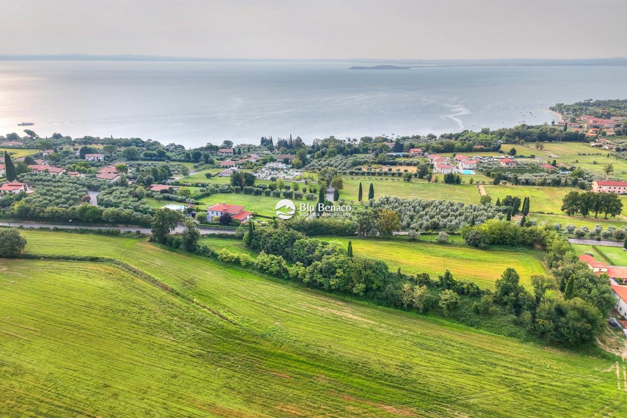 Villetta di testa a Manerba del Garda