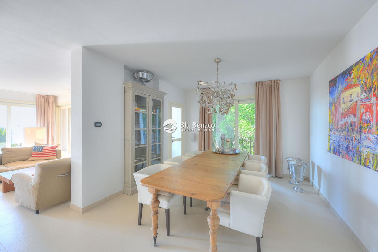 Wonderful semi-detached Villetta for sale