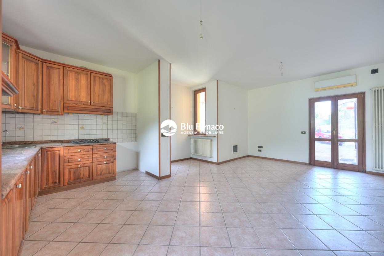 villa indipendente, in vendita roè volciano