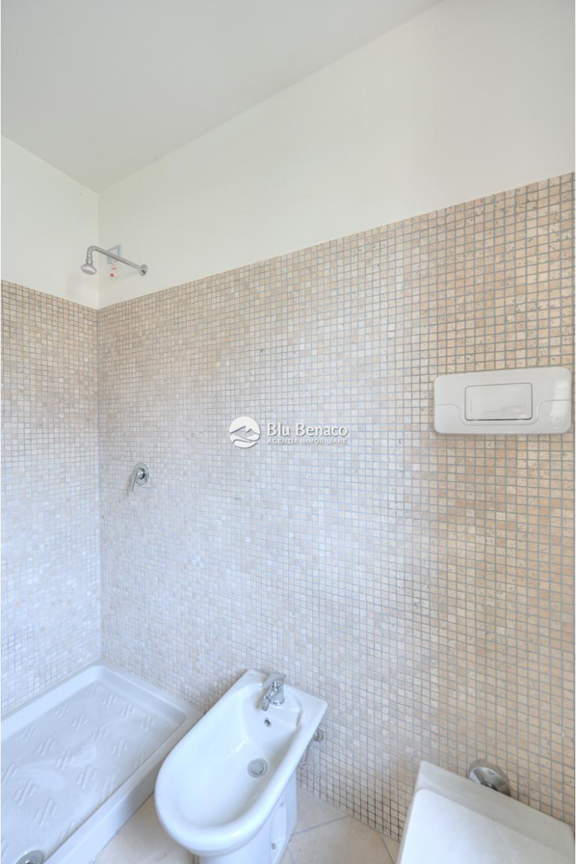 Unmissable three-room apartment for sale in Maderno