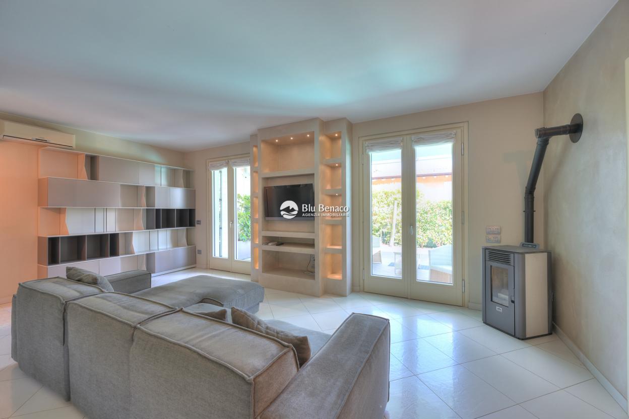 Villa zu verkaufen in Polpenazze del Garda