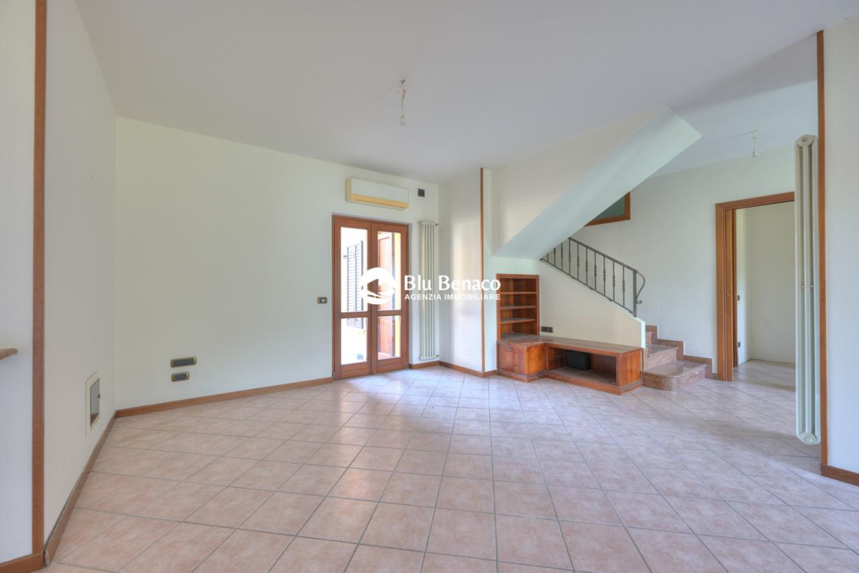 villa indipendente, in vendita roè volciano