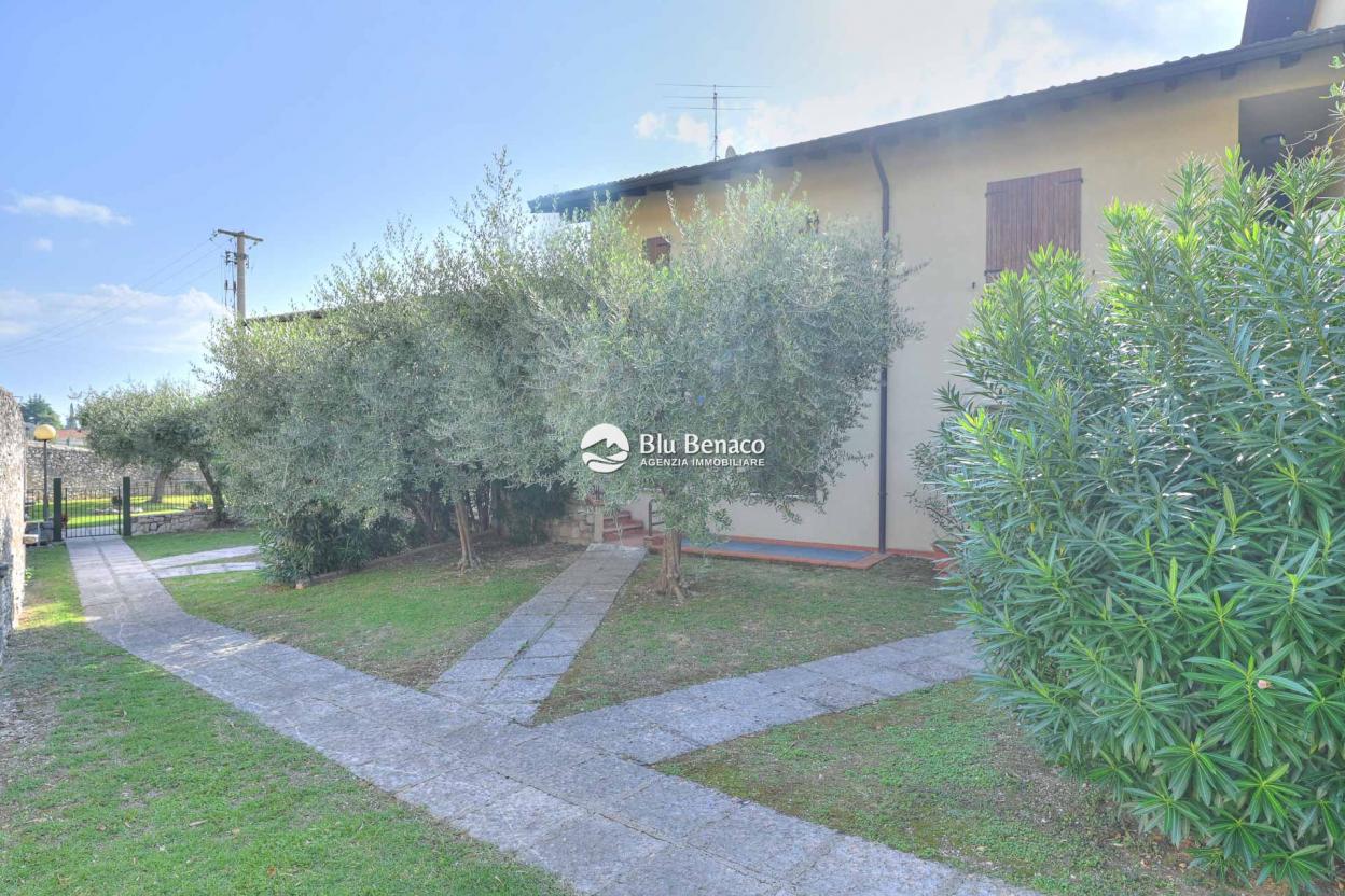 Elegant four-room apartment for sale in Toscolano