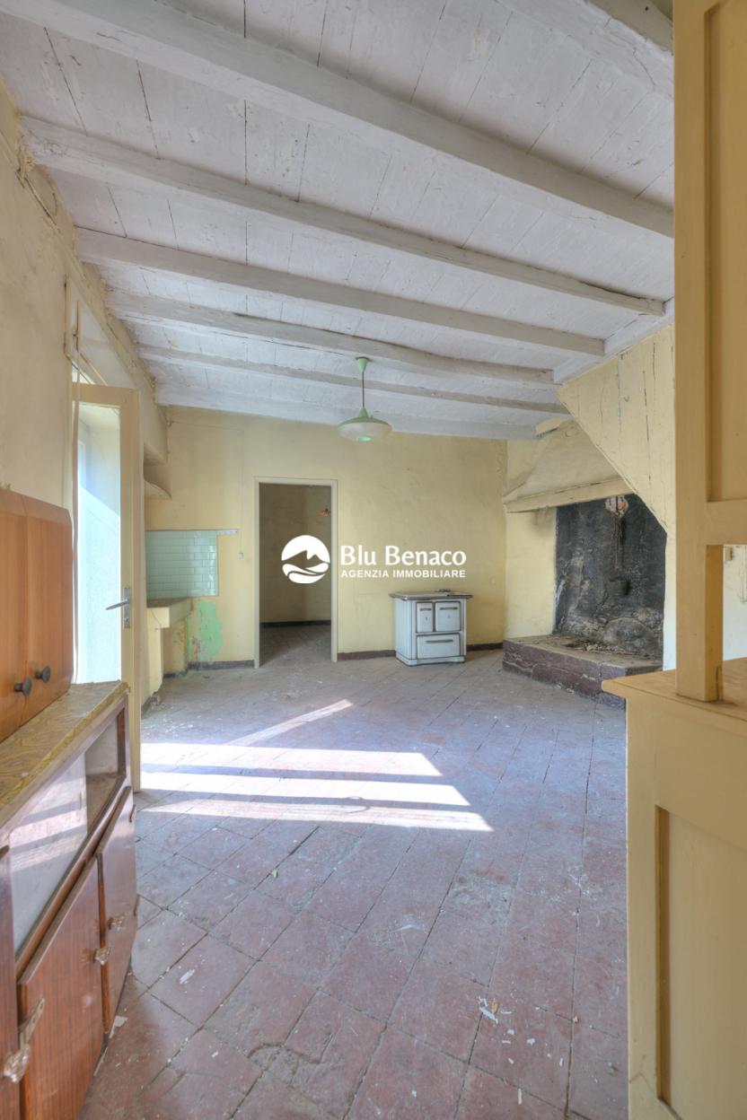 Rustico cielo-terra in vendita ad Oldesio