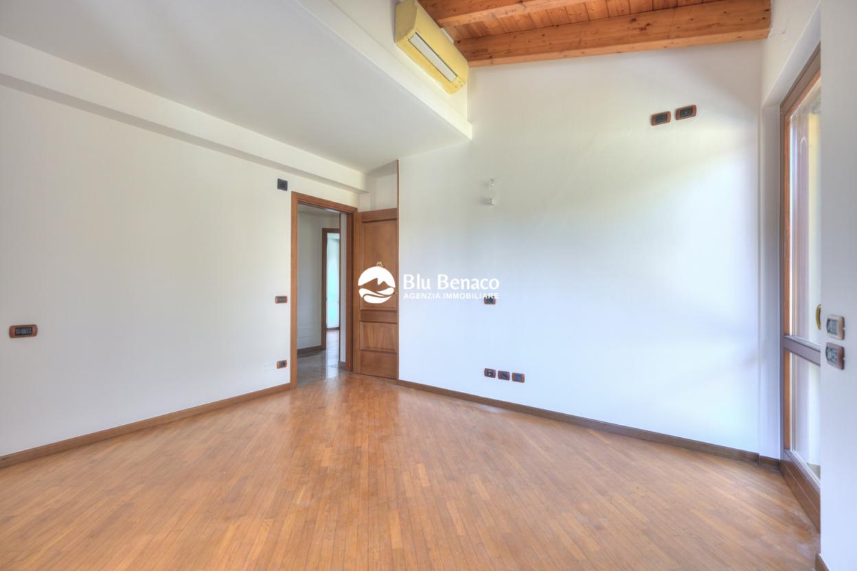 villa indipendente, in vendita roè volciano