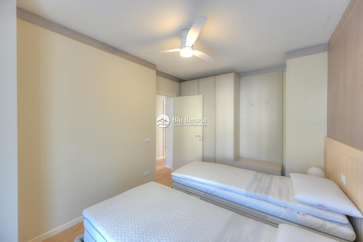 Three-room apartment for sale in Maderno