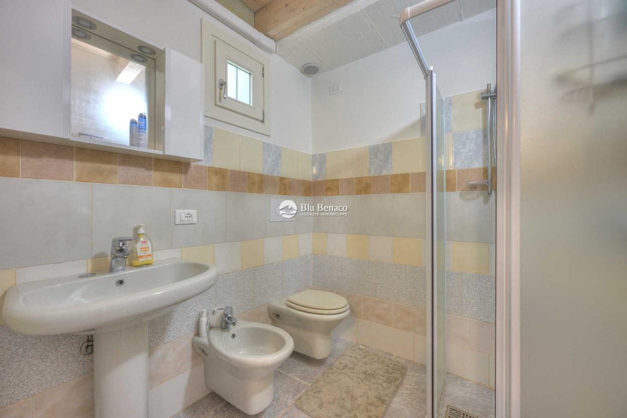Property for sale in Camerate
