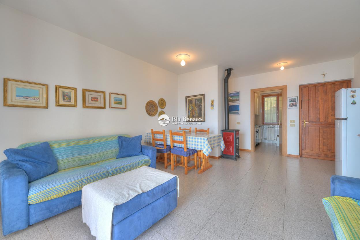 Lake-view apartment for sale in Tignale Lake-view apartment for sale in Tignale