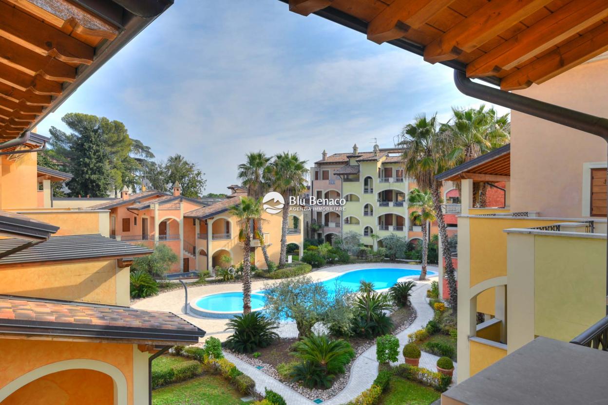 Unmissable three-room apartment for sale in Maderno