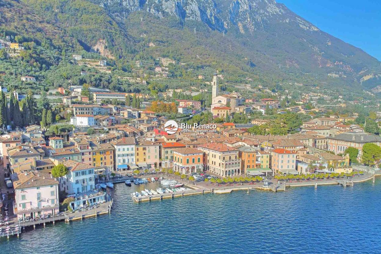 Two-room apartment in historic center of Gargnano