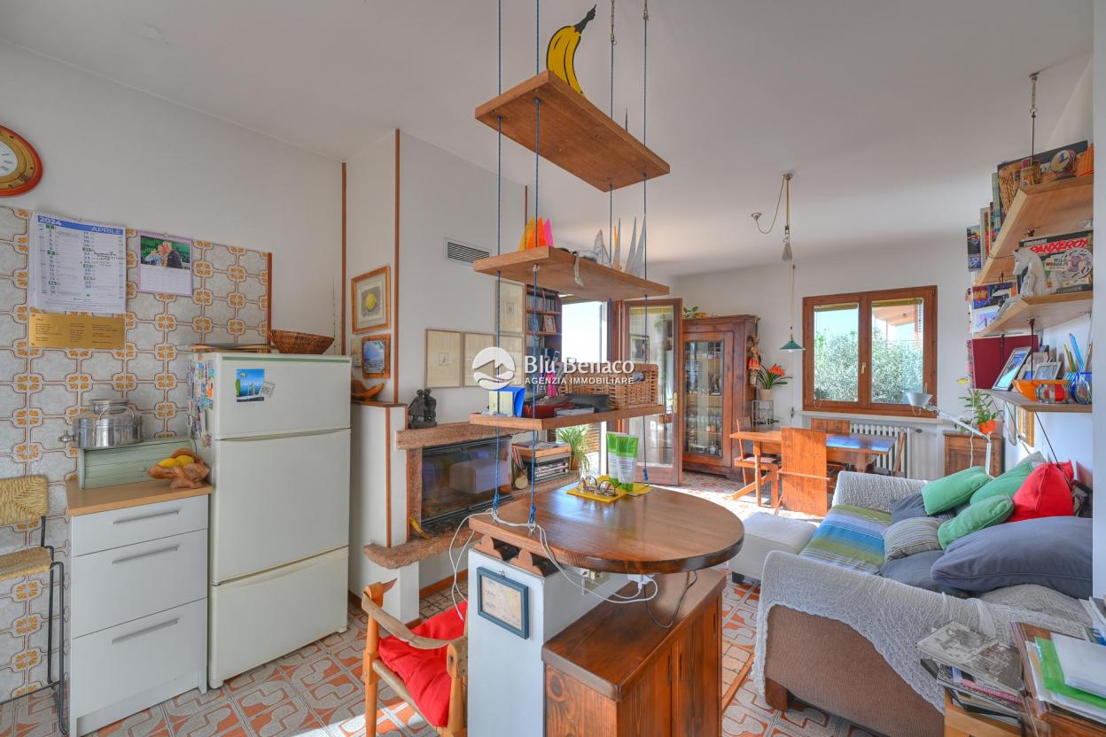 Villa indipendente con vista panoramica a Montemaderno