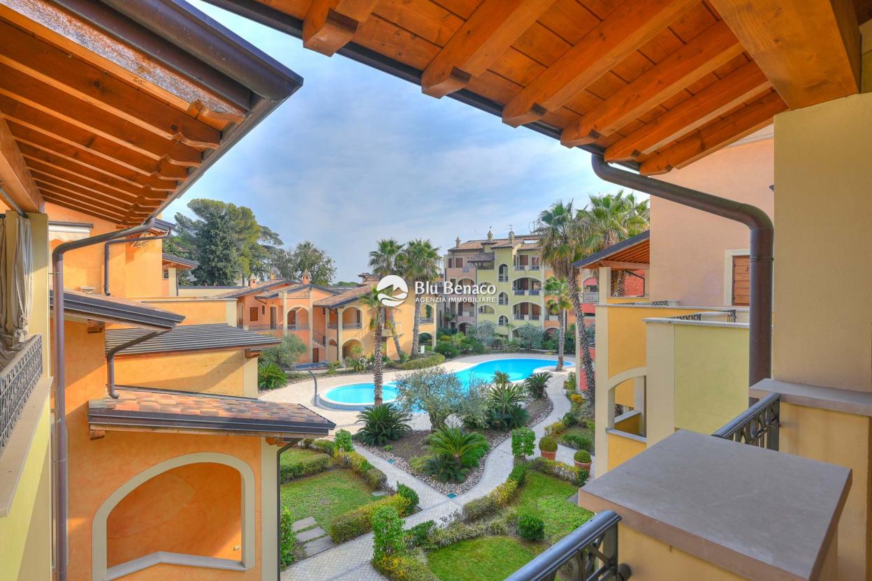 Unmissable three-room apartment for sale in Maderno