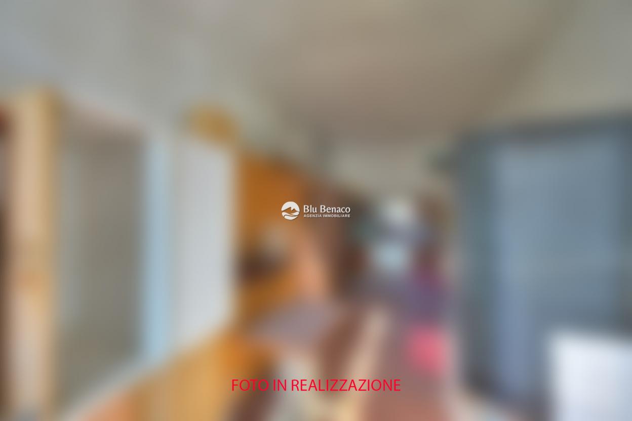 Porzione cielo terra in vendita a Navazzo 