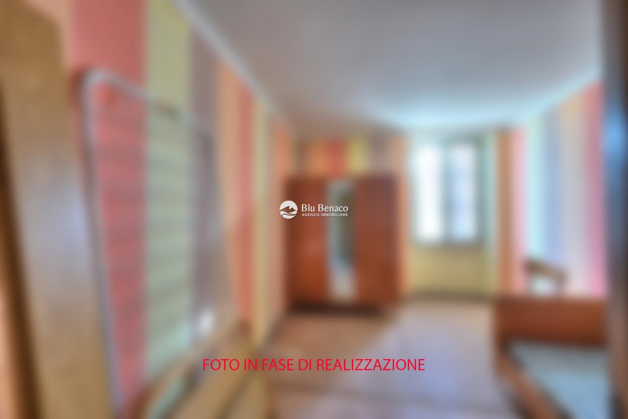Porzione cielo terra in vendita a Navazzo 