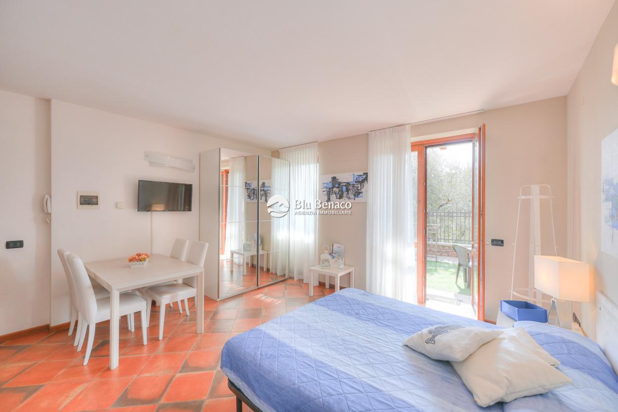 Wonderful studio in residence with pool