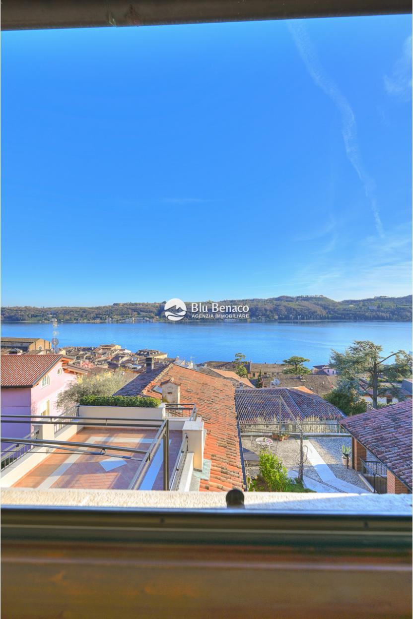 Penthouse for sale with stunning lake view in Salò