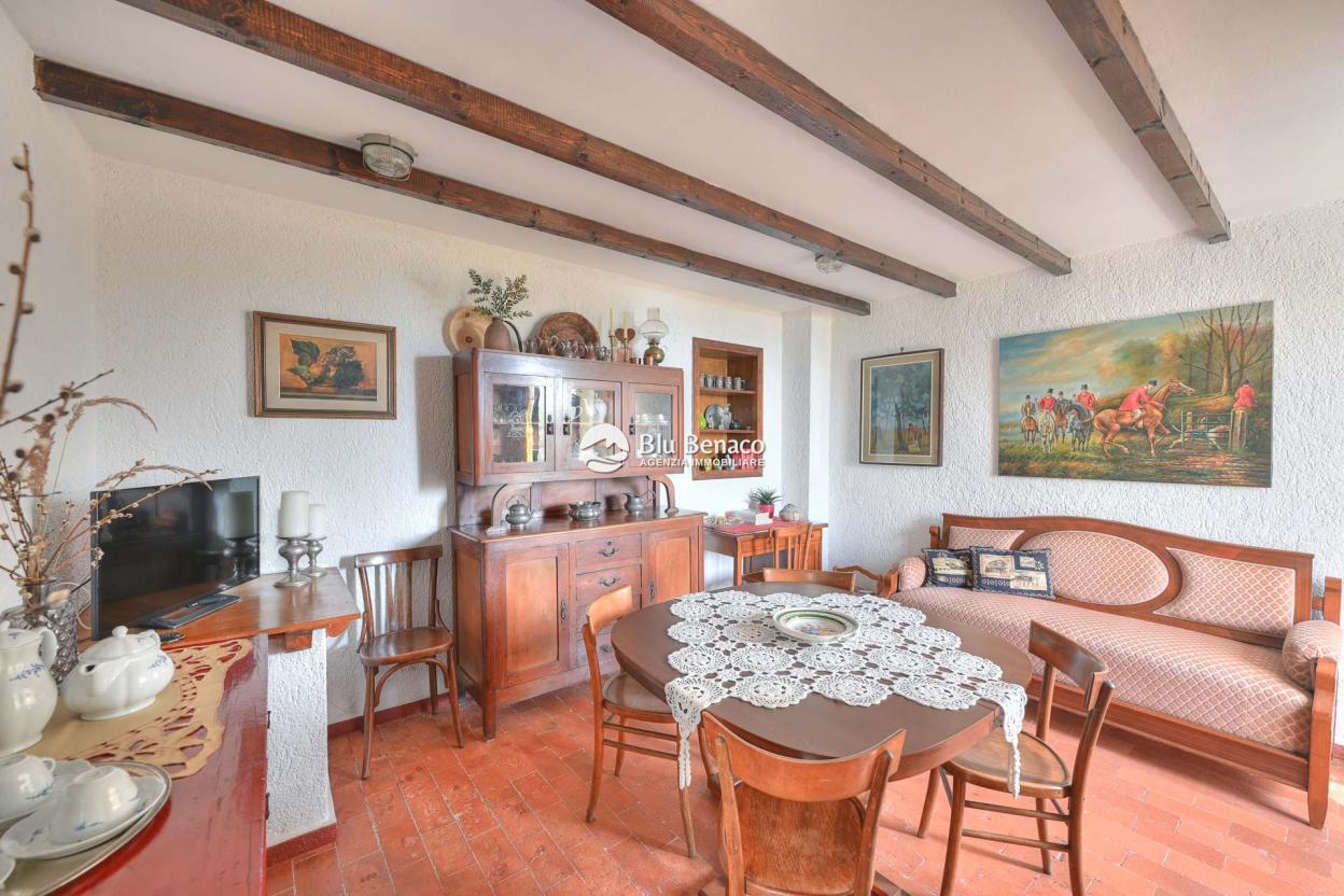 Characteristic property for rent in Maderno