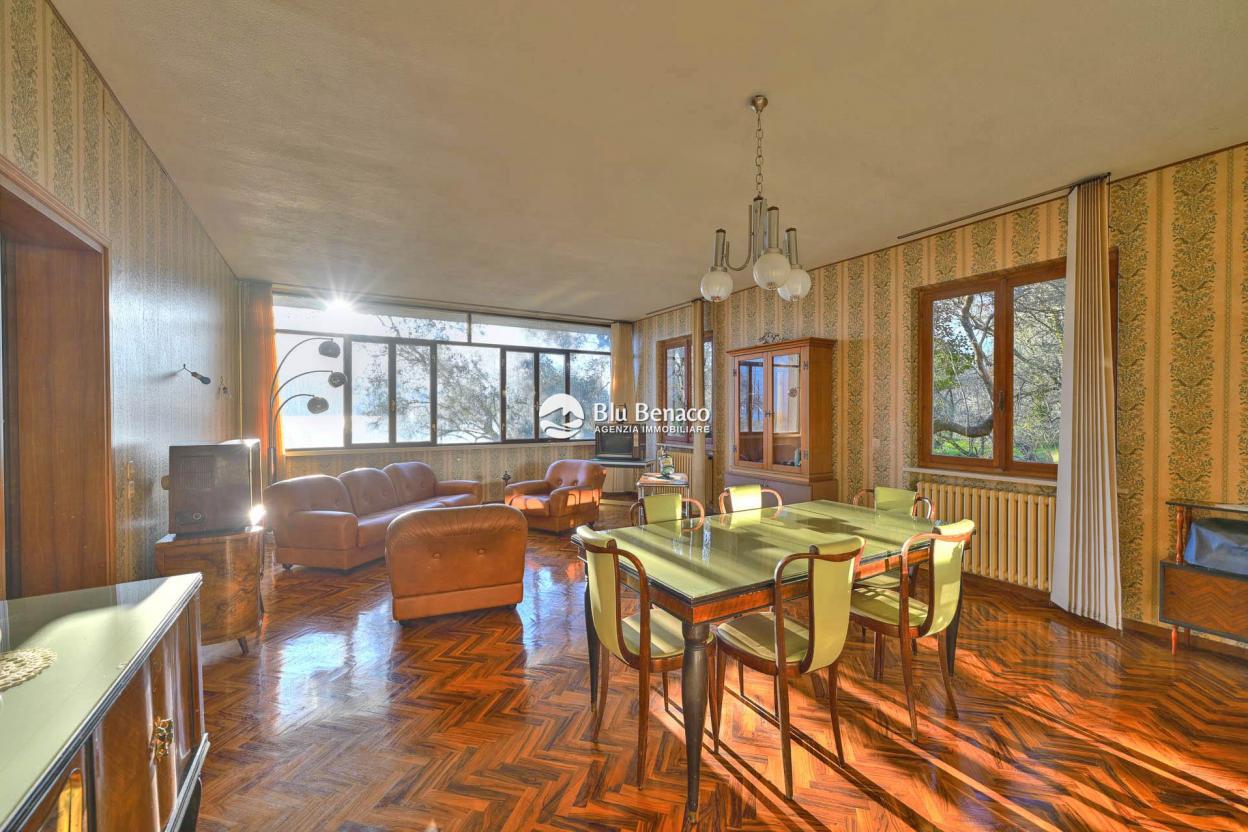 Villa in Gargnano zu verkaufen