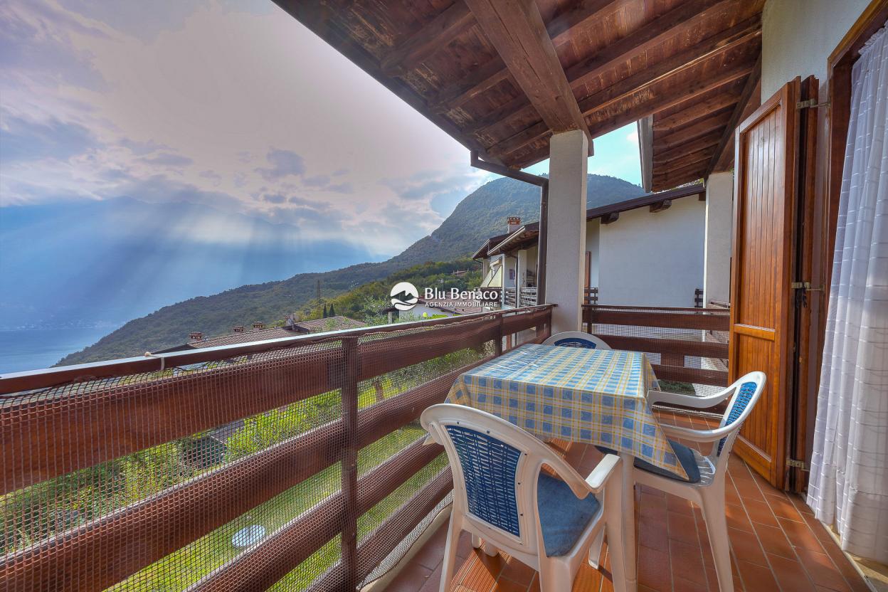 Lake-view apartment for sale in Tignale Lake-view apartment for sale in Tignale