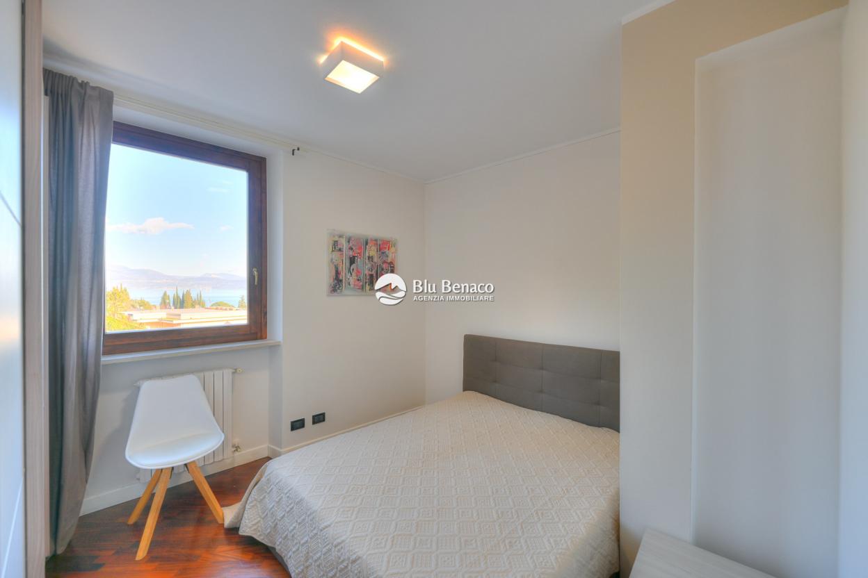 Penthouse for sale with stunning lake view in Salò
