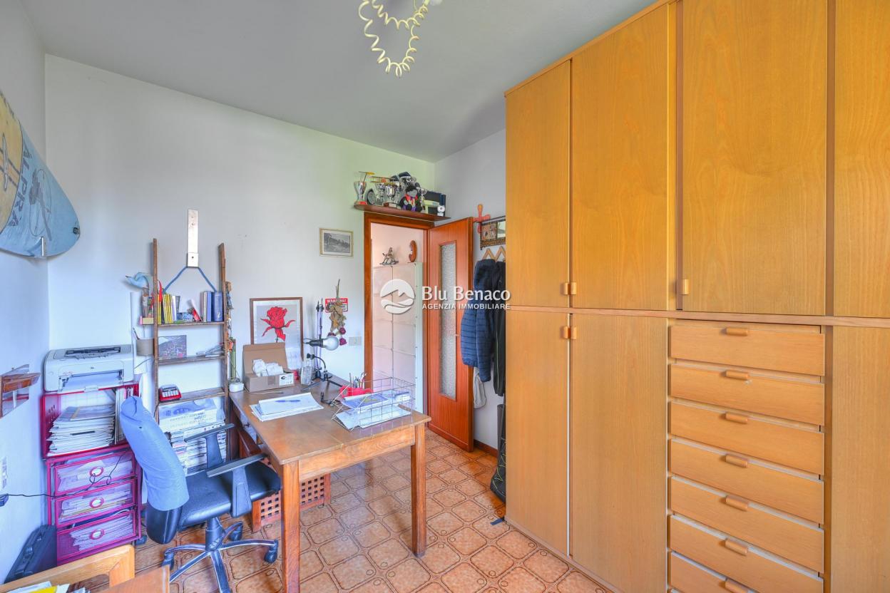 Detached villa with panoramic view in Montemaderno