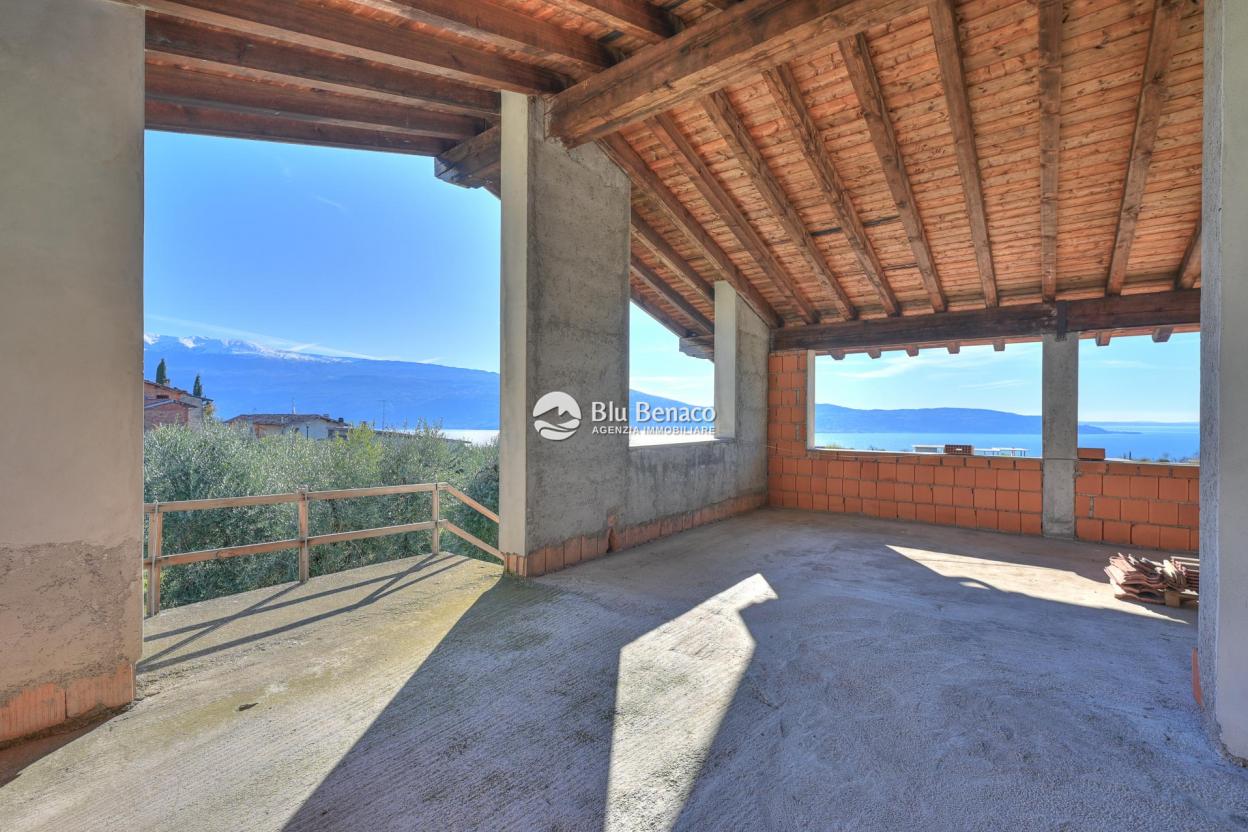 Villa indipendente con vista panoramica a Gaino